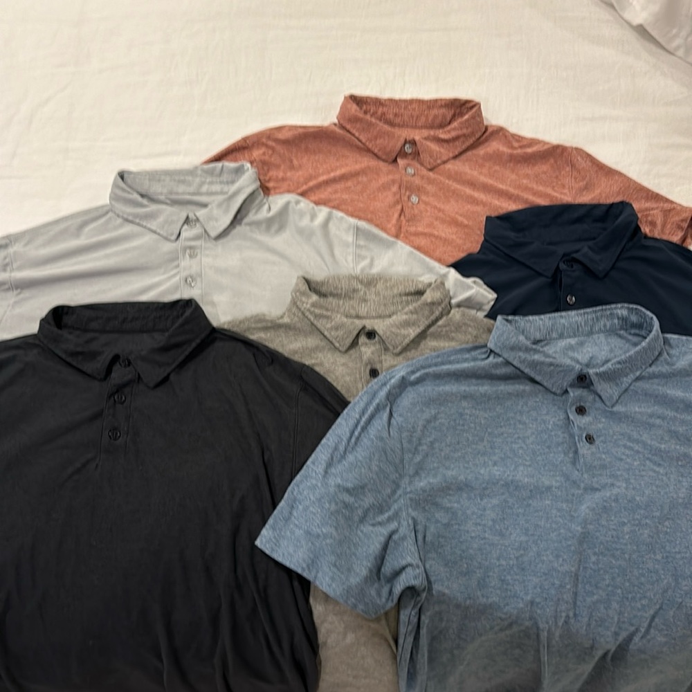 Set of 6 Vuori performance short sleeve polos
